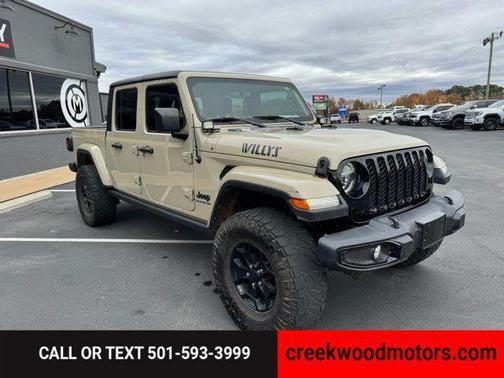 2022 Jeep Gladiator Sport