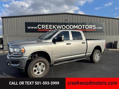 2024 RAM 2500 Tradesman Crew Cab 4x4 6'4' Box
