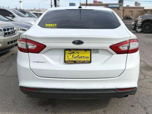 2016 Ford Fusion SE