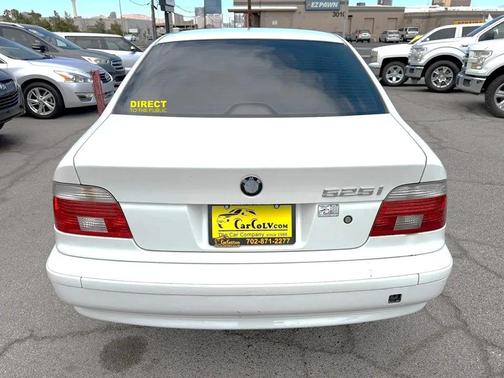 Alpine White 2003 BMW 525 i