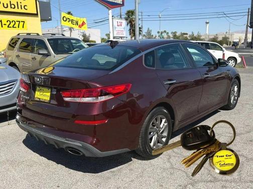 Red 2019 Kia Optima S