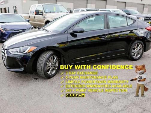 Black Noir Pearl 2017 Hyundai ELANTRA SE