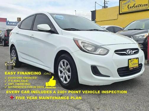 Century White 2014 Hyundai Accent SE