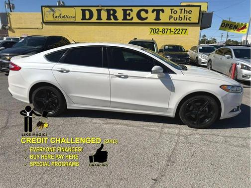White Platinum Metallic Tri-Coat 2016 Ford Fusion SE