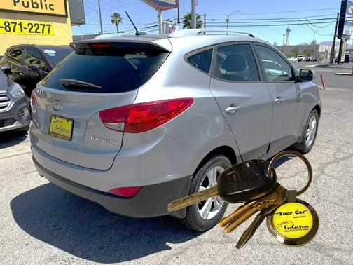 Grey 2013 Hyundai TUCSON GLS