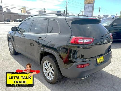 Brilliant Black Crystal Pearlcoat 2016 Jeep Cherokee Sport