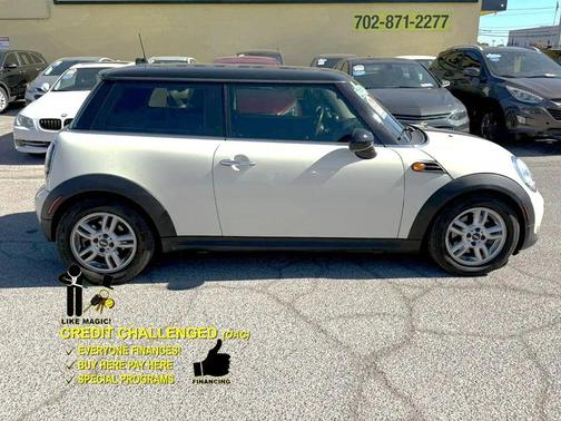 White 2013 MINI Hardtop Cooper