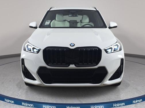 Alpine White 2026 BMW X1 xDrive28i