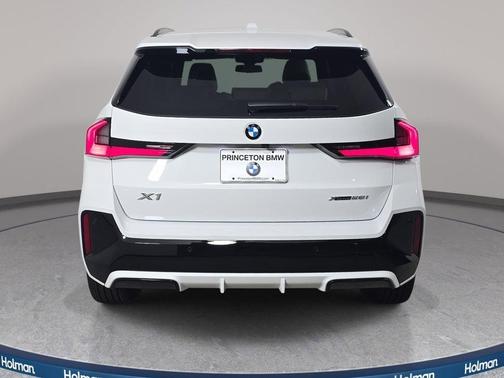 Alpine White 2026 BMW X1 xDrive28i