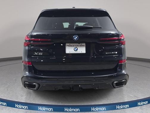 Black Sapphire Metallic 2026 BMW X5 PHEV xDrive50e