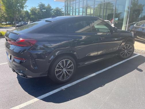 2022 BMW X6 xDrive40i