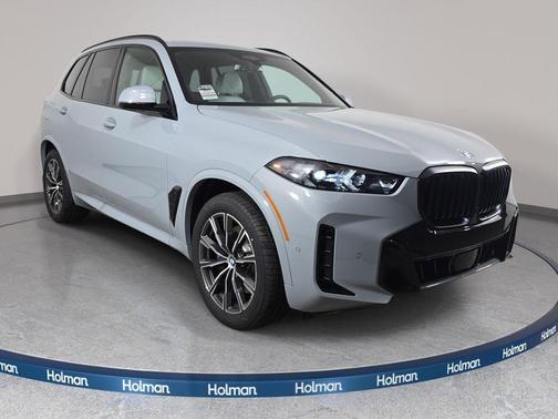 Gray Metallic 2026 BMW X5 xDrive40i