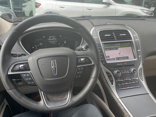 2020 Lincoln Nautilus Reserve