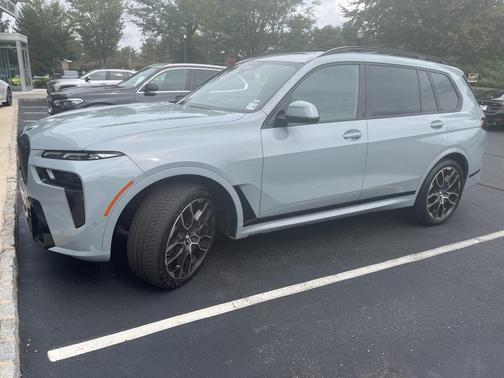 2023 BMW X7 xDrive40i