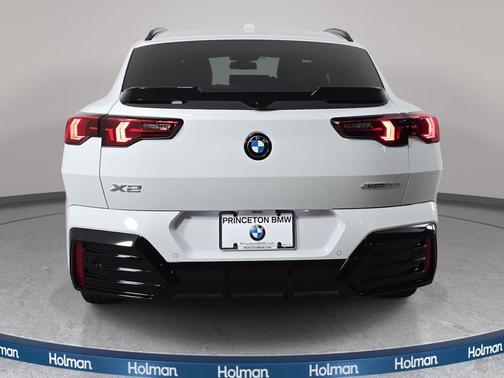 Alpine White 2026 BMW X2 xDrive28i
