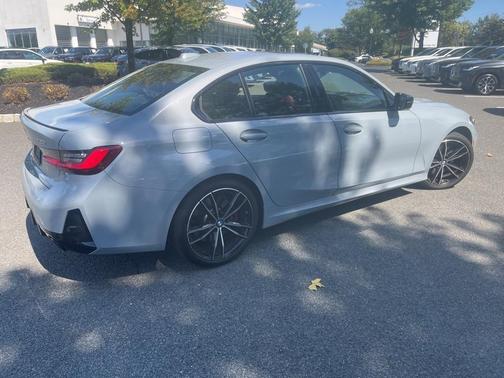 2023 BMW 330 i xDrive