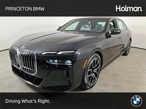 2025 BMW 750e xDrive