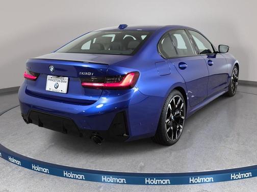 Portimao Blue Metallic 2026 BMW 330 I XDrive