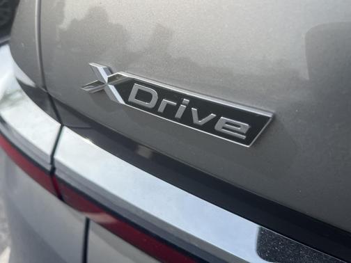 2024 BMW 740 i xDrive