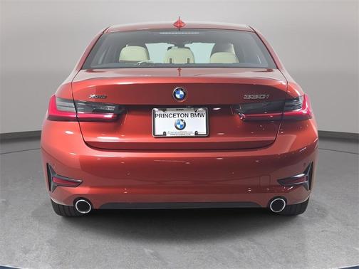 2019 BMW 330 i xDrive