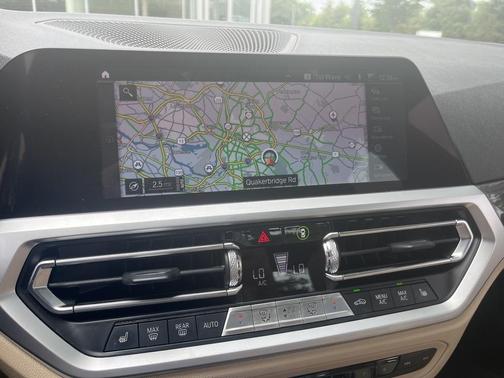 2019 BMW 330 i xDrive