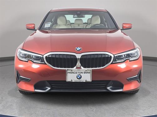 2019 BMW 330 i xDrive