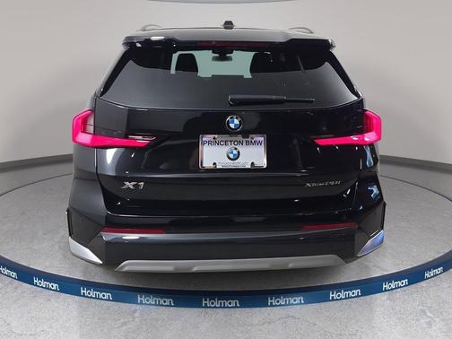 Black Sapphire Metallic 2026 BMW X1 xDrive28i