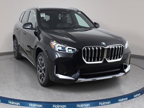 Black Sapphire Metallic 2026 BMW X1 xDrive28i