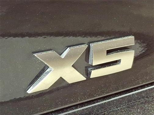 2023 BMW X5 M50i