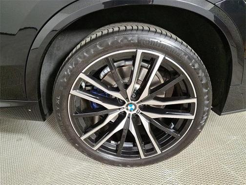 2023 BMW X5 M50i