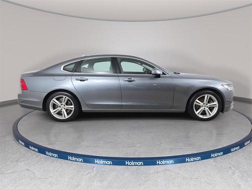 2017 Volvo S90 T5 Momentum