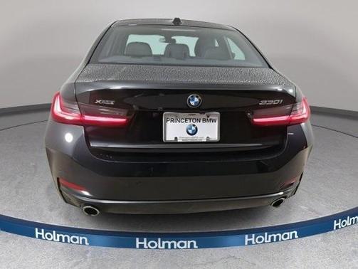 2025 BMW 330 i xDrive