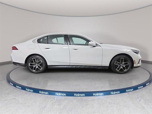 2026 BMW 530 i xDrive