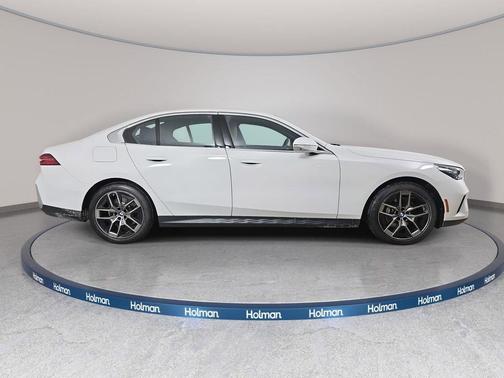 2026 BMW 530 i xDrive