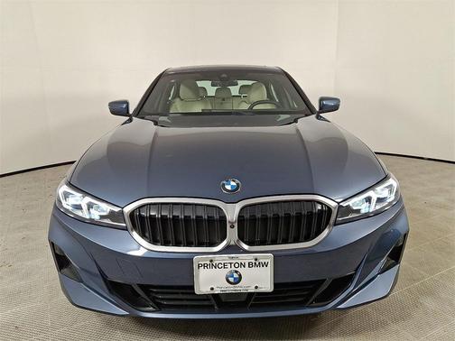 2025 BMW 330 i xDrive