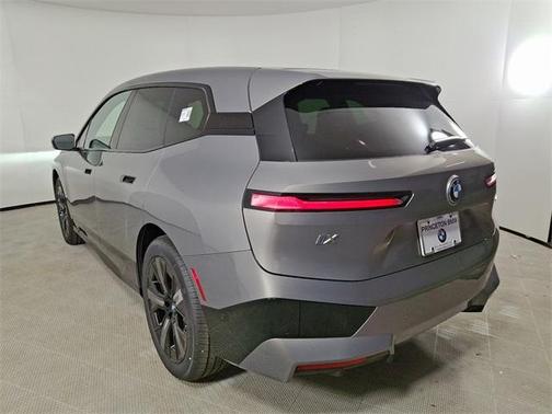 2025 BMW iX xDrive50