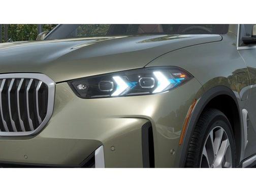 Manhattan Green Metallic 2026 BMW X5 PHEV xDrive50e
