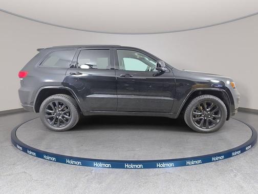 Diamond Black 2021 Jeep Grand Cherokee Laredo X