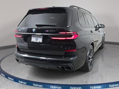 2024 BMW X7 M60i