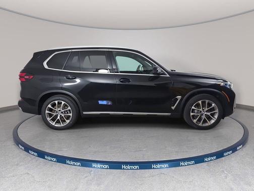 Black Sapphire Metallic 2026 BMW X5 xDrive40i
