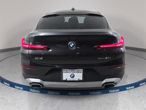 2025 BMW X4 xDrive30i