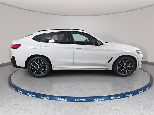 2025 BMW X4 M40i