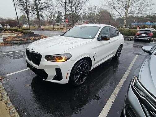2024 BMW X4 M40i
