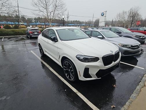 2024 BMW X4 M40i