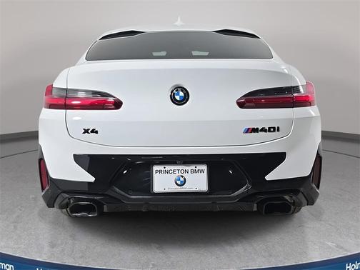2024 BMW X4 M40i