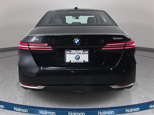 2026 BMW 530 i xDrive