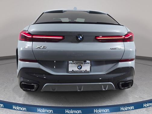 Gray Metallic 2026 BMW X6 xDrive40i