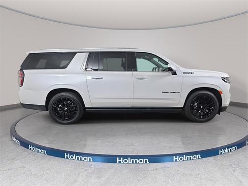 2022 Chevrolet Suburban High Country