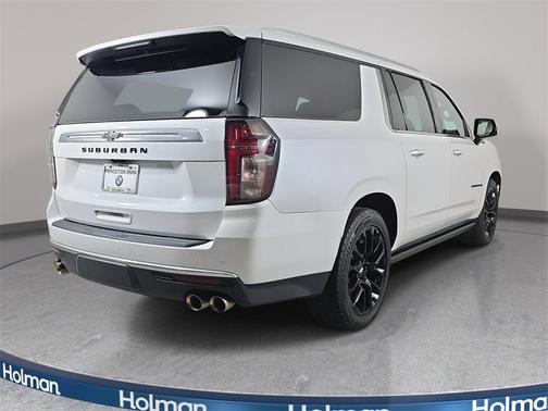 2022 Chevrolet Suburban High Country