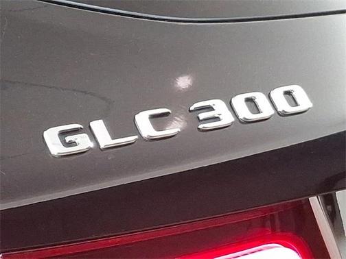 2022 Mercedes-Benz GLC 300 Base 4MATIC